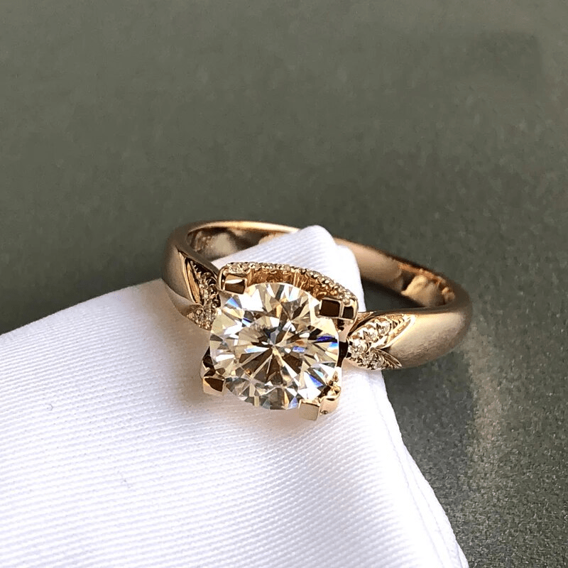 Bague Solitaire Lueur Éternelle Plaqué Or & Argent 925 - Diamant Moissanite 1 Carat💎