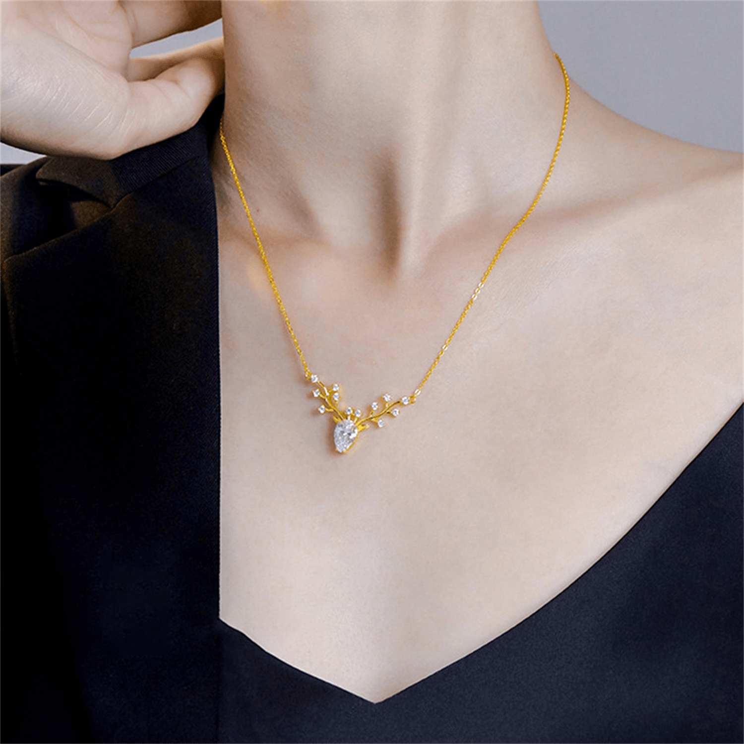 Pendentif Cerf Blanc en Diamant lazuli 💎 - Or 14K Loriele™