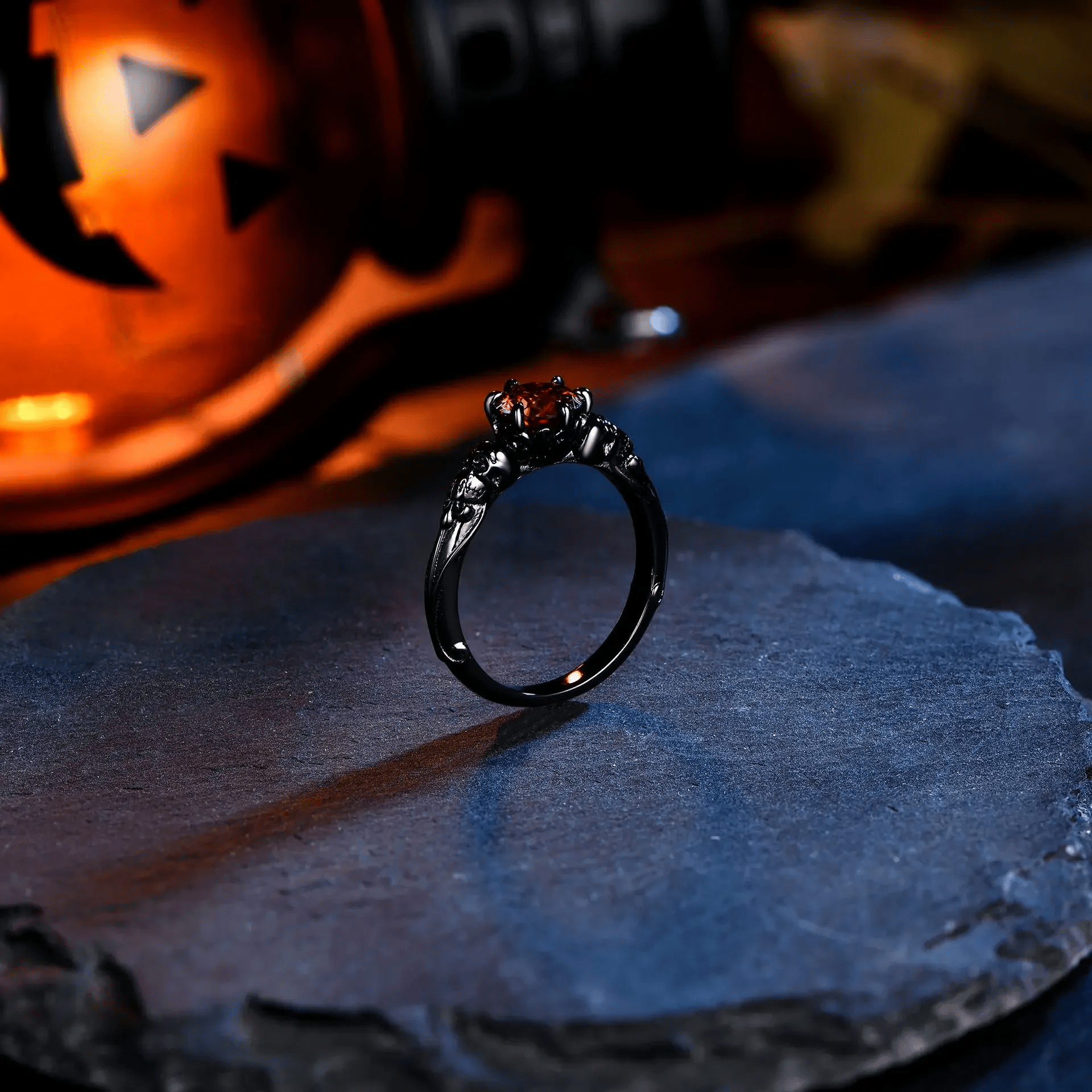 Bague Solitaire Crimson Phantom en Rhodium Noir - Moissanite Rouge 1 Carat 💎