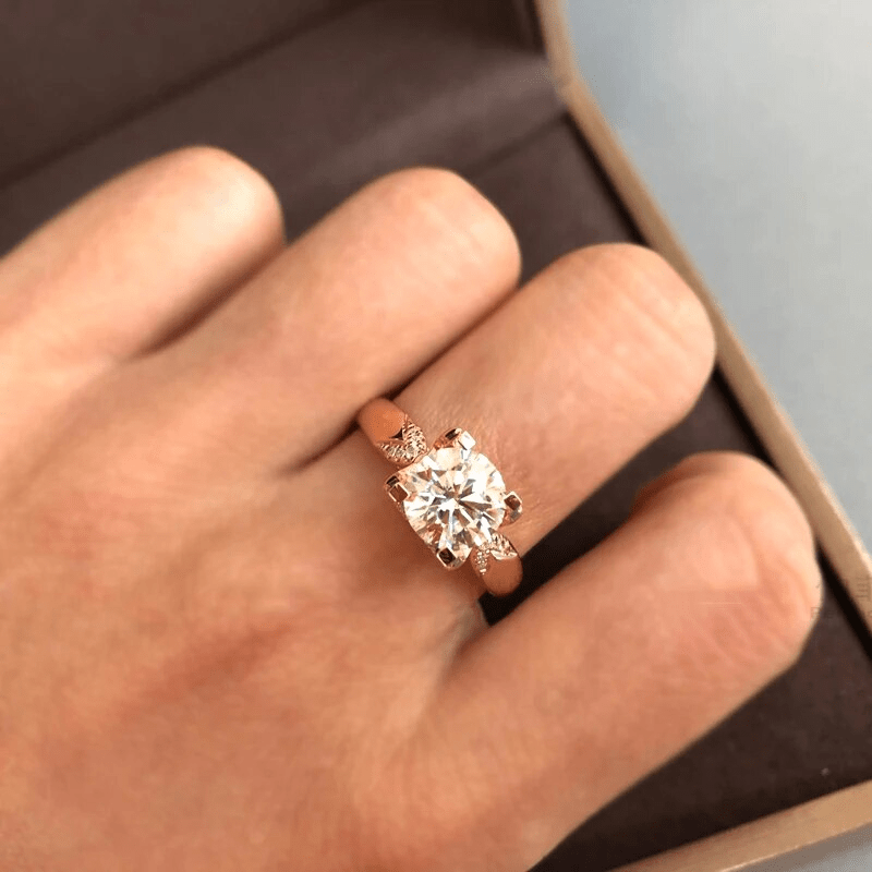 Bague Solitaire Lueur Éternelle Plaqué Or & Argent 925 - Diamant Moissanite 1 Carat💎