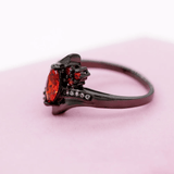 Bague Dame Noire Marquise en Rhodium Noir - Moissanite Rouge 1 Carat 💎