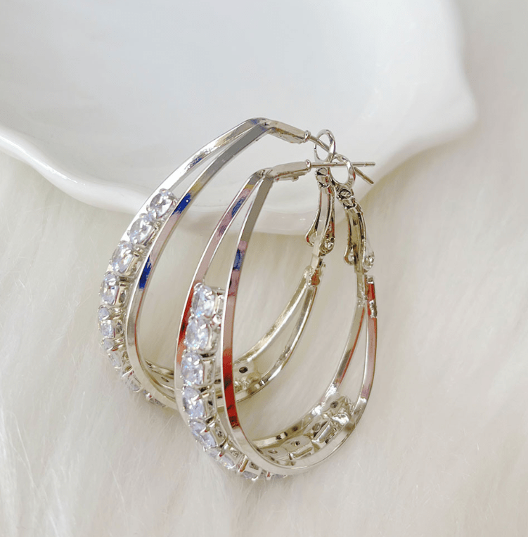 Boucles d'oreilles Créoles à Strass - Plaqué Or 18 Carats Loriele™ ✨