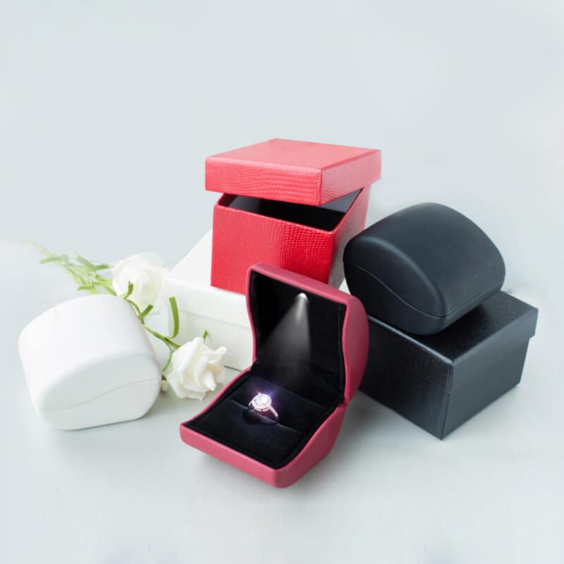 Écrin Bague <br /> Bague Fiançailles