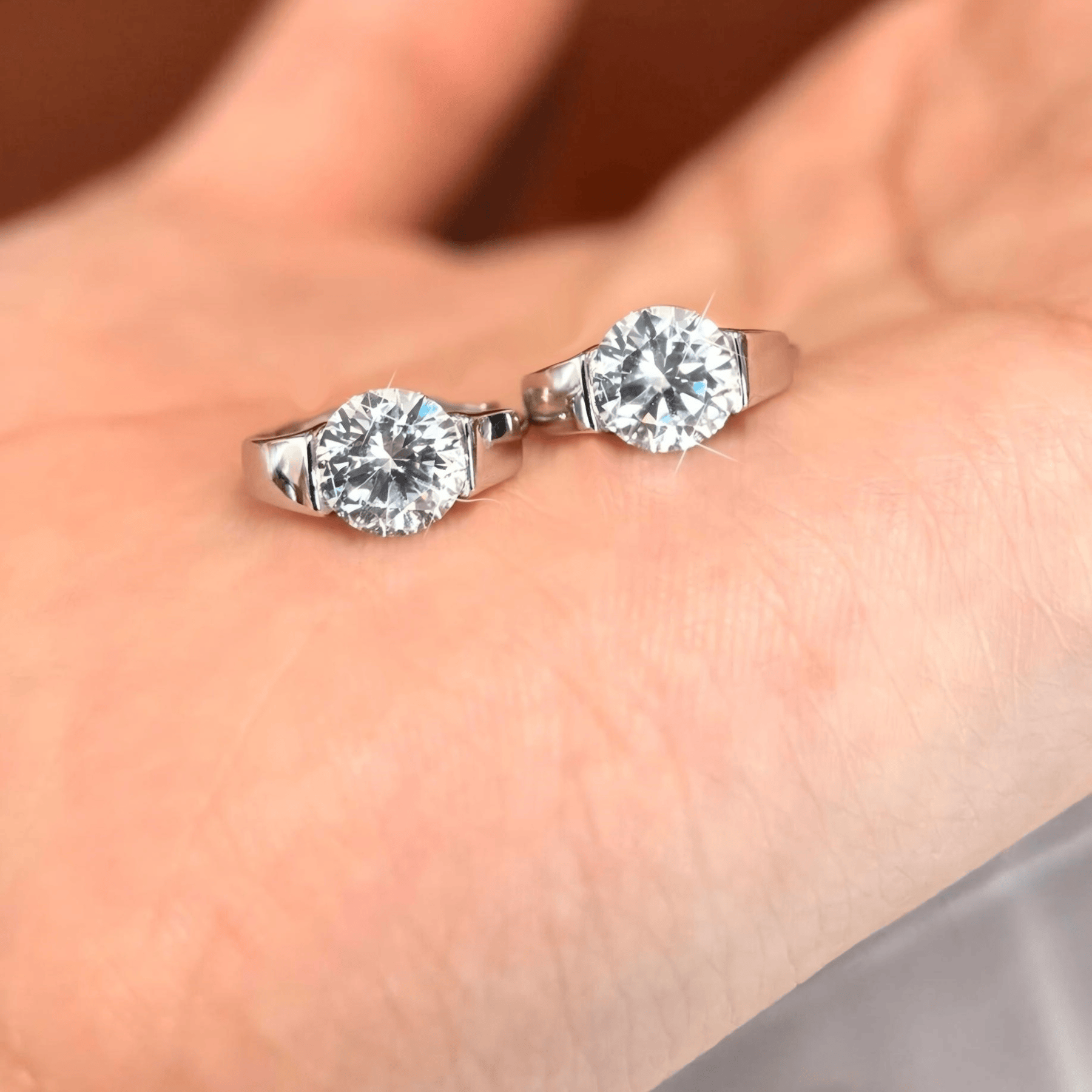 Boucles d'oreilles Créoles à Solitaire- Diamant Moissanite💎