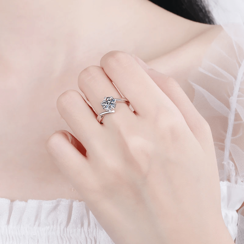 Bague Solitaire Torsion de Lueur Azurée En Argent Sterling 925 - Diamant Moissanite 1 Carat 💎Loriele™