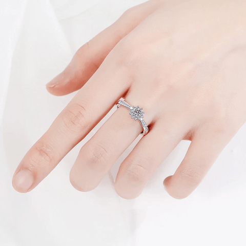 Bague Solitaire Étincelle Florale En Argent Sterling 925 - Diamant Moissanite 1 Carat 💎Loriele™