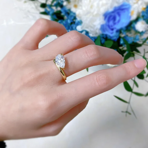 Bague Valse Dorée Arabesque Plaqué Or jaune 18cts  - Diamant Moissanite 2 Carats 💎