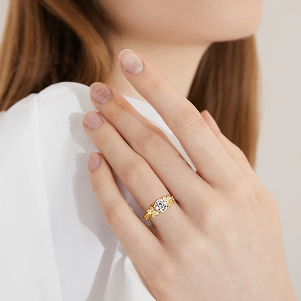 Bague Sylphide Eclat Doré 🦋 Plaqué Or 18 Carats - Diamant Moissanite 1 Carat 💎
