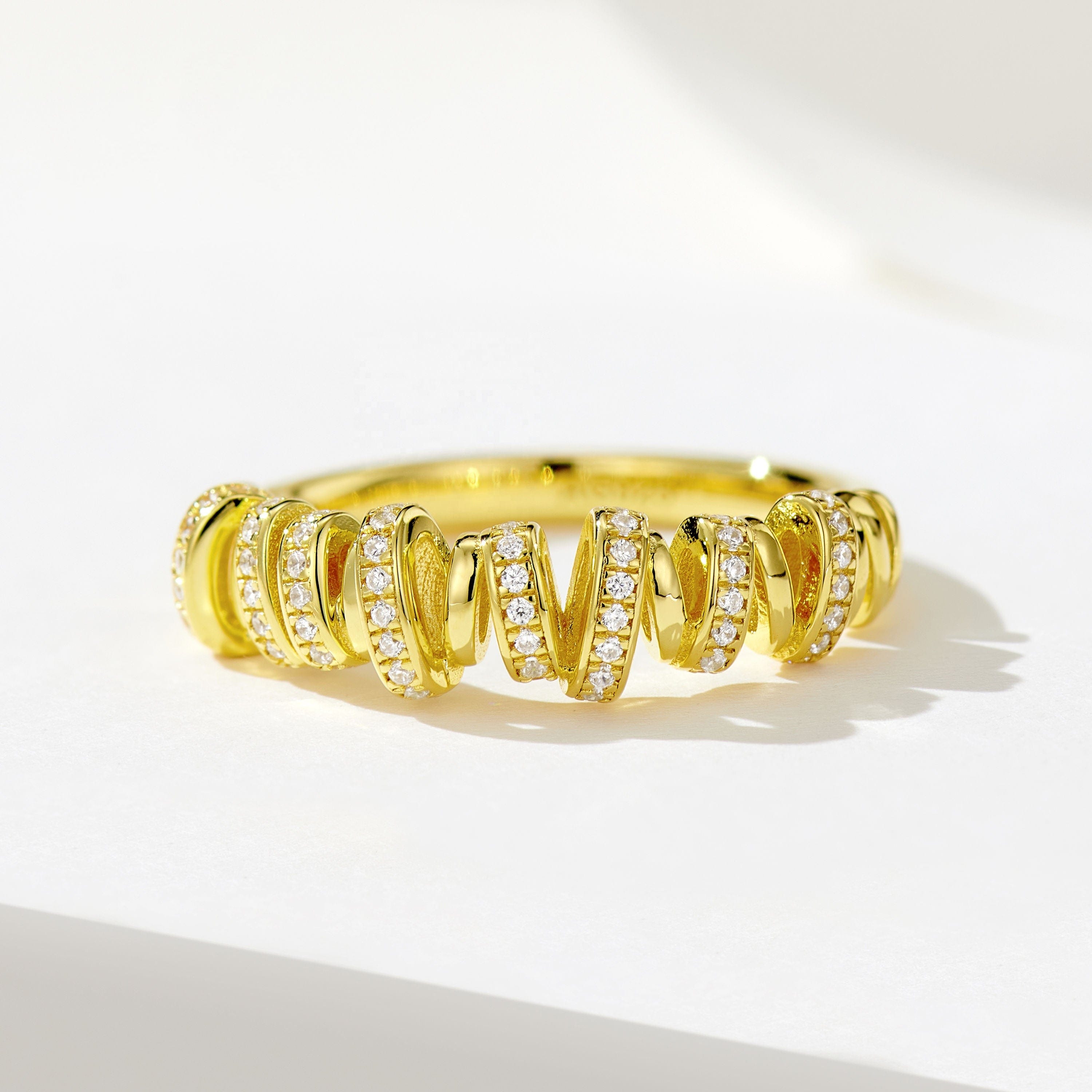 Bague Twisted Dorée - Diamant Moissanite💎