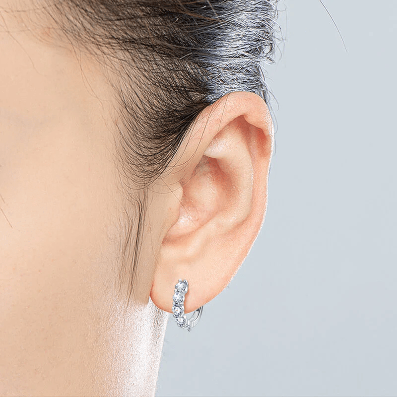Boucles d'oreilles Quintessence Cristalline En Argent Sterling - Diamant Moissanite 1 Carat 💎
