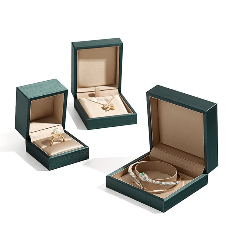 Écrin vintage en cuir satiné Vert - LORIELE™