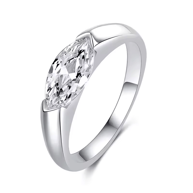 Bague Éclat Marquise Plaqué Or 18 Carats- Diamant Moissanite Rouge 1 Carat 💎
