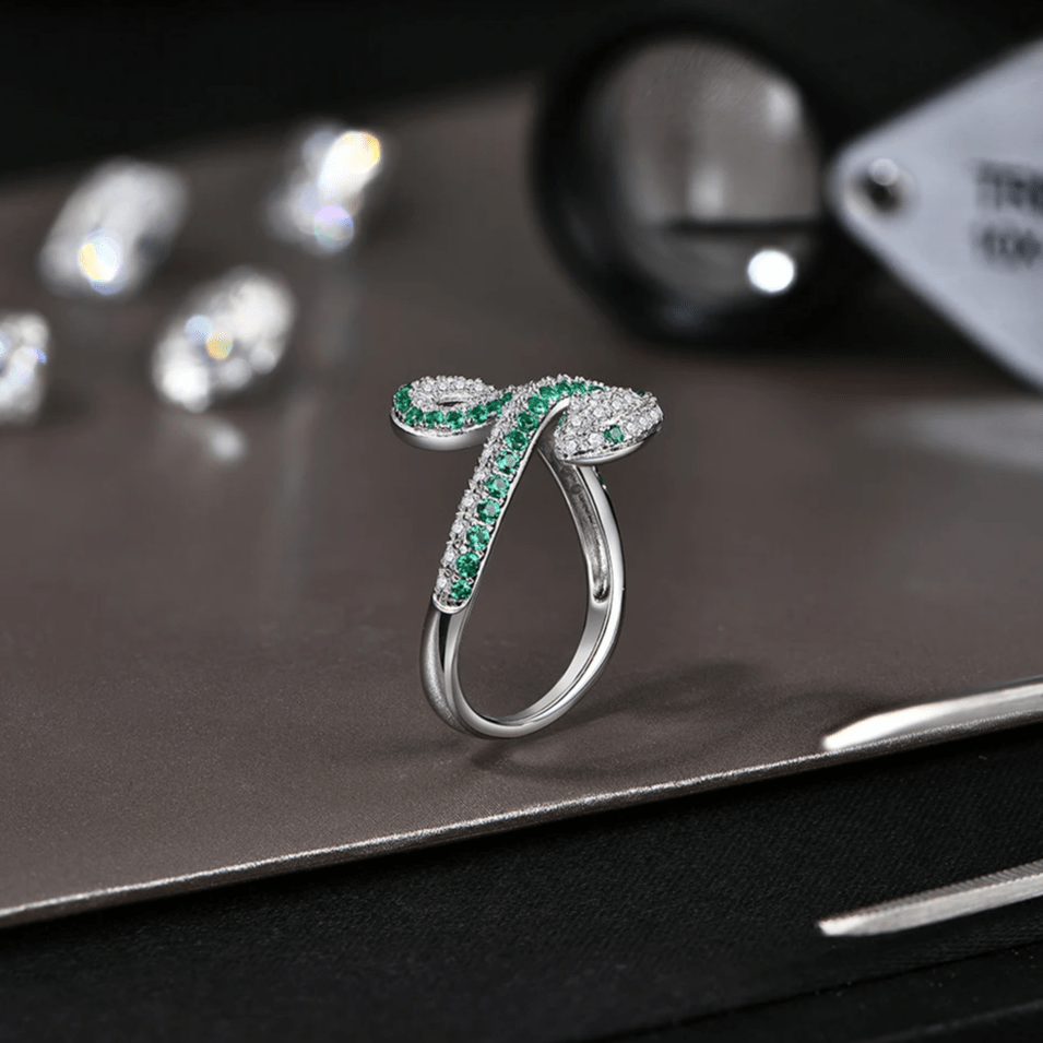 Bague Méduse Émeraude - Acier inoxydable Serti de Moissanites 0.5 carta 💎