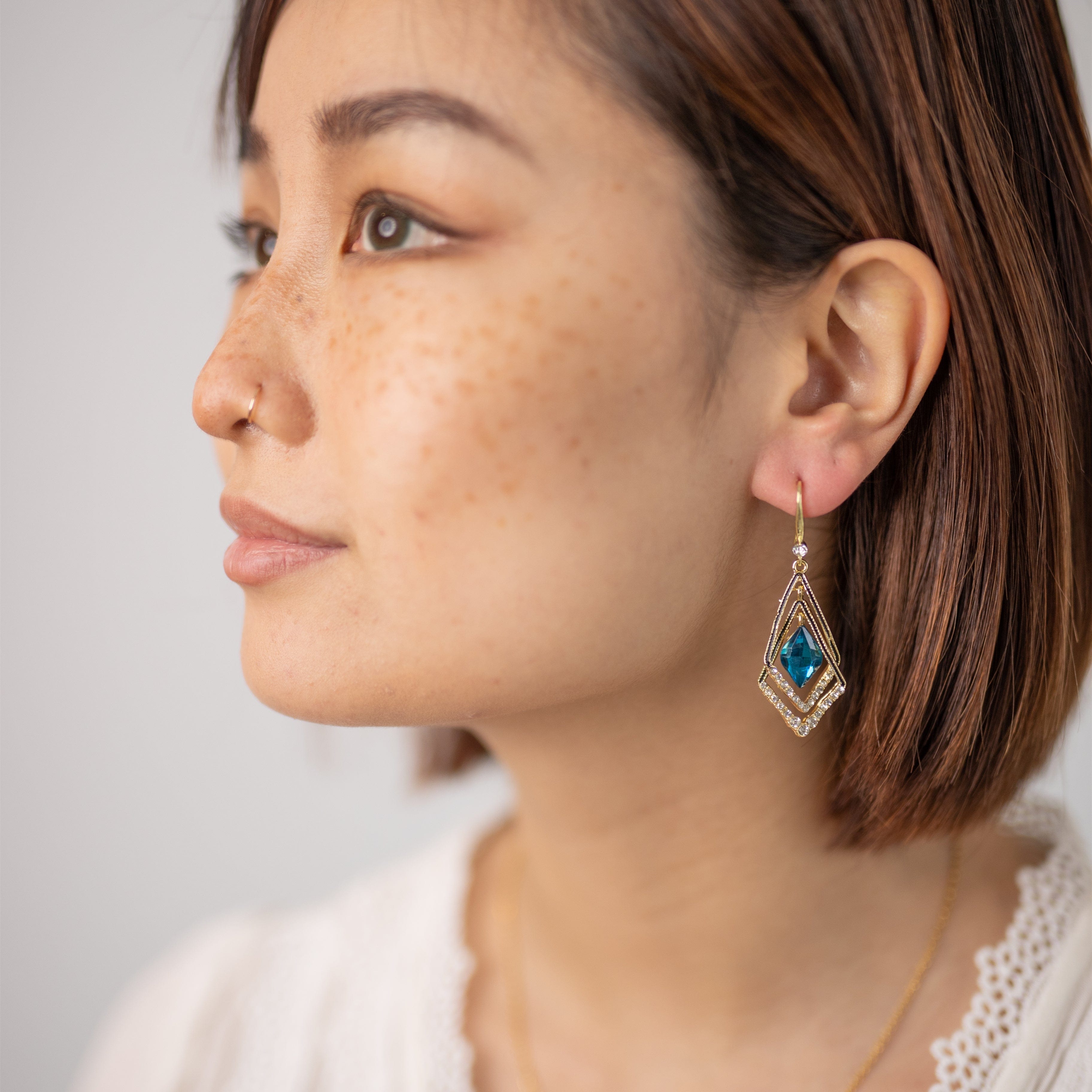 Boucles d'oreilles saphir en losange💃 la tendance du moment✨